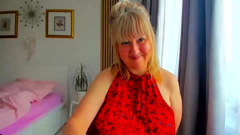 Nicole online show from May 27, 2026, 4:15 pm