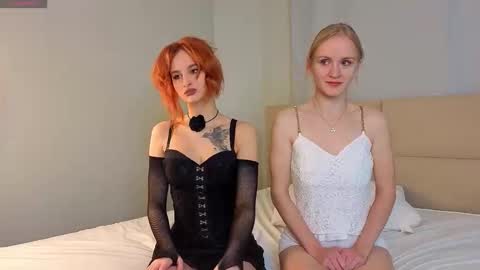Snapshot of blonde_lotos chatting on January 11, 2026, 3:11 am Kate and Mary online show from January 11, 2026, 3:11 am