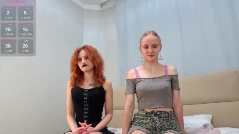 Snapshot of blonde_lotos chatting on January 15, 2026, 3:44 am Kate and Mary online show from January 15, 2026, 3:44 am