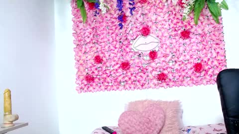 Snapshot of blonde_squirt_ chatting on January 3, 2025, 7:49 am blonde_squirt_ online show from January 3, 2025, 7:49 am