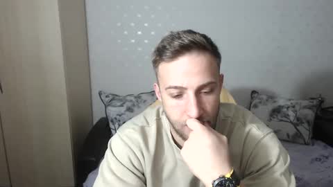 Mr Blond online show from December 18, 2024, 7:41 pm