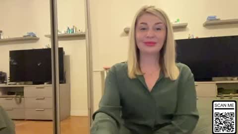 Snapshot of blondie_xoxoxo chatting on May 11, 2026, 7:11 pm blondie_xoxoxo online show from May 11, 2026, 7:11 pm