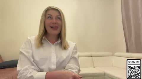 Snapshot of blondie_xoxoxo chatting on May 12, 2026, 10:51 pm blondie_xoxoxo online show from May 12, 2026, 10:51 pm