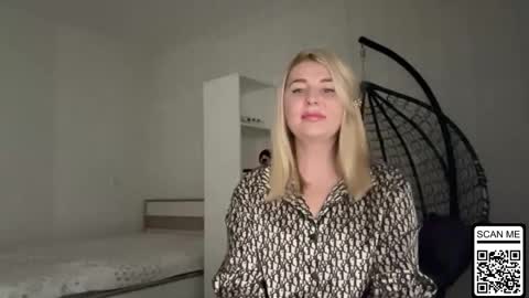 Snapshot of blondie_xoxoxo chatting on June 5, 2026, 4:24 pm blondie_xoxoxo online show from June 5, 2026, 4:24 pm