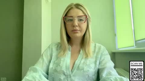 blondie_xoxoxo online show from July 10, 2026, 10:18 am