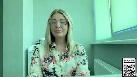 blondie_xoxoxo online show from July 14, 2026, 9:36 am