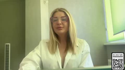 blondie_xoxoxo online show from July 18, 2026, 6:39 am
