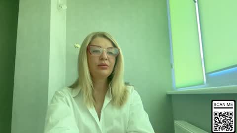 blondie_xoxoxo online show from July 19, 2026, 7:23 am