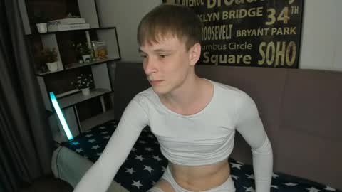 Snapshot of blondvibe chatting on May 19, 2026, 9:21 pm Alik online show from May 19, 2026, 9:21 pm