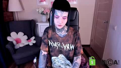 Snapshot of blood__mary chatting on May 10, 2026, 8:36 pm Mary online show from May 10, 2026, 8:36 pm
