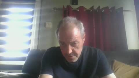 bloody52 online show from February 10, 2025, 10:42 am