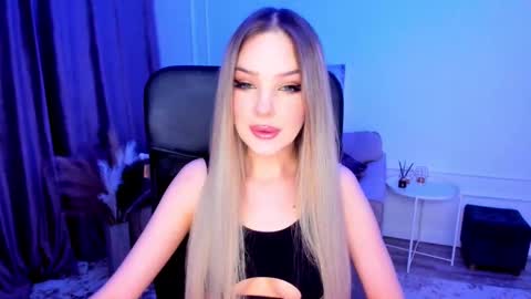 Sophia online show from February 23, 2025, 10:31 pm