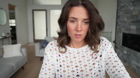 Snapshot of bloomyogi chatting on December 1, 2024, 7:25 pm Emma Bloom online show from December 1, 2024, 7:25 pm