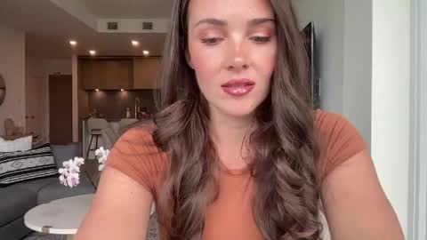 Emma Bloom online show from June 7, 2026, 5:06 pm