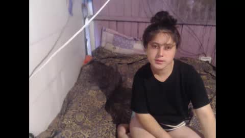Snapshot of bloondeekinky chatting on March 4, 2026, 9:10 pm violeta online show from March 4, 2026, 9:10 pm