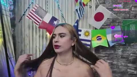 santiylola online show from July 19, 2026, 10:13 pm