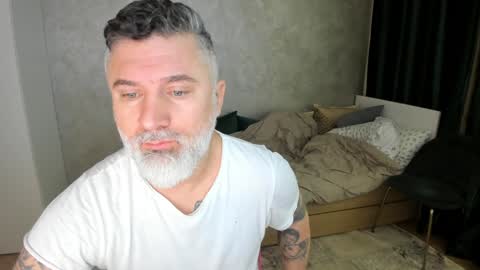 Snapshot of blowmyxxl chatting on February 5, 2025, 8:54 am Nico online show from February 5, 2025, 8:54 am