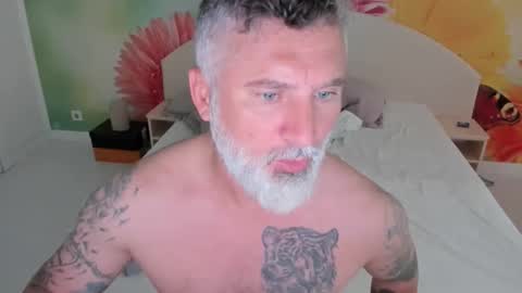 Snapshot of blowmyxxl chatting on November 15, 2025, 12:13 pm Nico online show from November 15, 2025, 12:13 pm