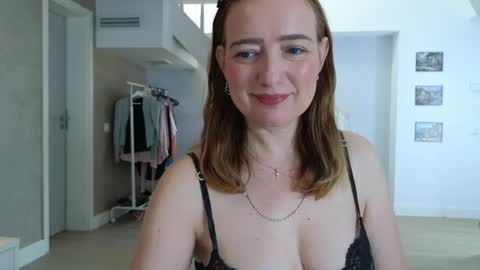 Snapshot of blue_angel_sweet chatting on June 4, 2026, 4:29 am blue_angel_sweet online show from June 4, 2026, 4:29 am