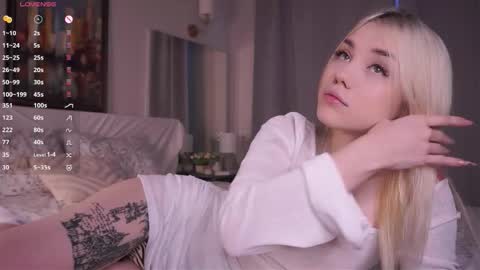 Adeline online show from December 20, 2025, 6:31 am