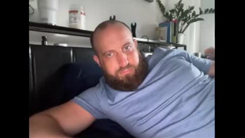 Snapshot of blue_eyes247 chatting on June 14, 2026, 9:17 pm blue_eyes247 online show from June 14, 2026, 9:17 pm