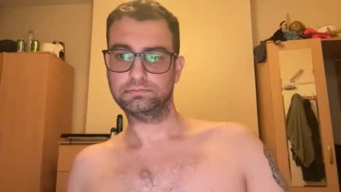 blue_eyes_85 online show from December 28, 2024, 7:11 am