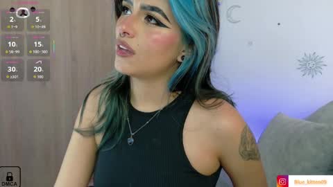 Snapshot of blue_kittenn chatting on April 1, 2026, 10:18 pm blue_kittenn online show from April 1, 2026, 10:18 pm