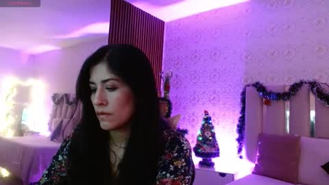 blue_tay1 online show from November 24, 2025, 11:43 am