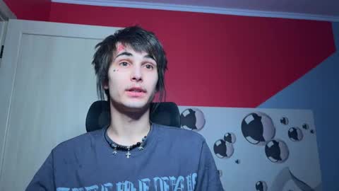 Snapshot of blue_w0rld chatting on October 22, 2025, 1:22 pm SONNYVAN online show from October 22, 2025, 1:22 pm