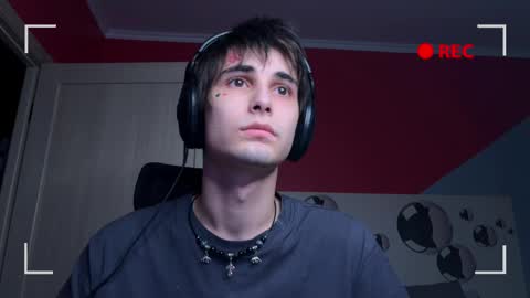 Snapshot of blue_w0rld chatting on October 26, 2025, 2:12 pm SONNYVAN online show from October 26, 2025, 2:12 pm