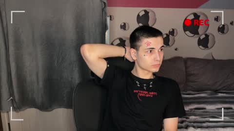 Snapshot of blue_w0rld chatting on November 24, 2025, 2:55 am SONNYVAN online show from November 24, 2025, 2:55 am