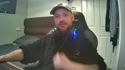 bluebirdflame1 online show from February 19, 2025, 3:06 am