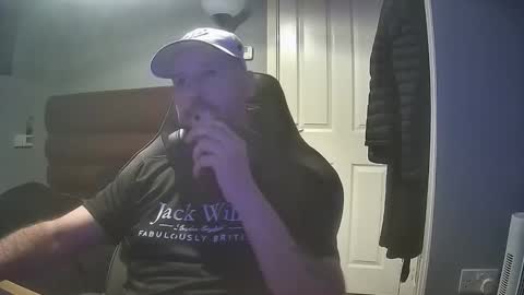bluebirdflame1 online show from April 18, 2026, 11:49 pm