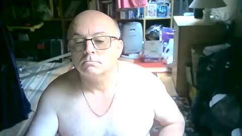 bluebox65 online show from September 13, 2025, 1:22 pm