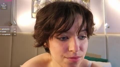 Charlotte  dont forget to thumbs up me  online show from April 25, 2026, 1:41 pm