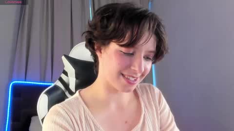 Charlotte  dont forget to thumbs up me  online show from April 27, 2026, 10:13 am