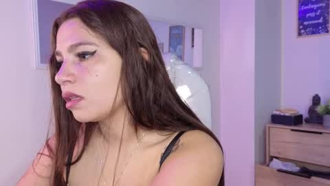        online show from November 19, 2025, 11:43 am