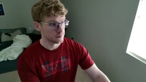 Snapshot of blueeyedtallguy chatting on July 15, 2026, 10:15 pm blueeyedtallguy online show from July 15, 2026, 10:15 pm