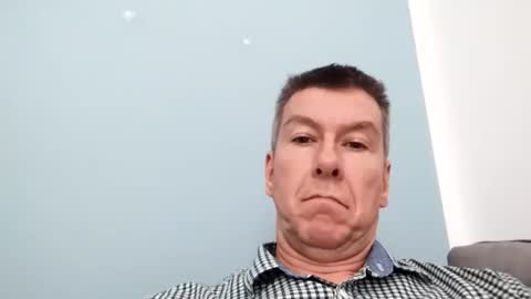 blueeyesteele online show from May 26, 2026, 3:19 pm