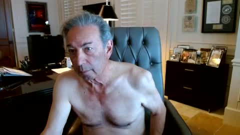 blueisles online show from July 5, 2026, 8:27 pm