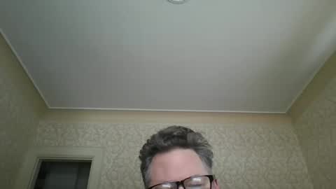 bluemoose70 online show from January 6, 2025, 3:19 pm