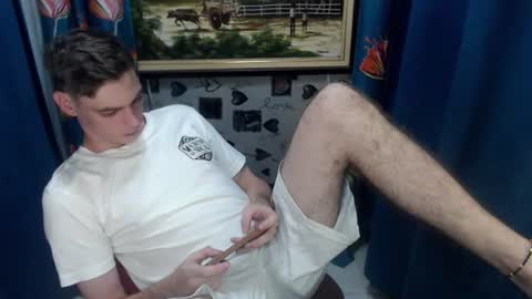 blueeyedboyisasia online show from June 15, 2026, 3:42 am
