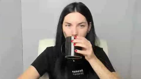 Kelly online show from September 12, 2025, 4:56 am