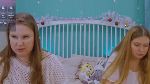 Snapshot of blush_ellie chatting on December 23, 2024, 3:33 pm Ellie3 online show from December 23, 2024, 3:33 pm