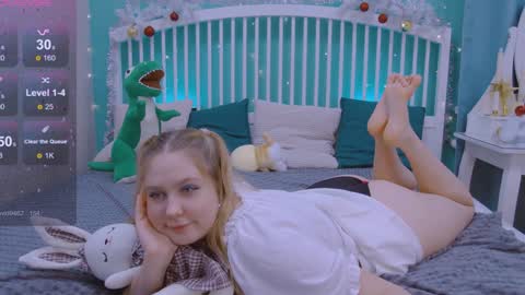 Snapshot of blush_ellie chatting on December 25, 2024, 4:54 pm Ellie3 online show from December 25, 2024, 4:54 pm