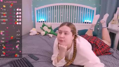 Snapshot of blush_ellie chatting on November 23, 2025, 9:25 pm Ellie3 online show from November 23, 2025, 9:25 pm