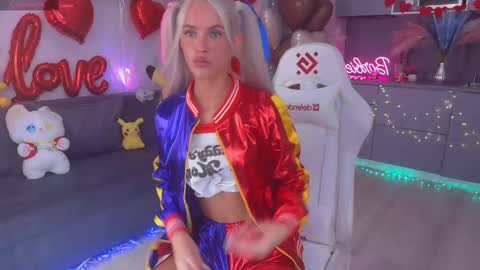 Snapshot of blush_mikki chatting on February 14, 2025, 8:42 am Mikki chan online show from February 14, 2025, 8:42 am