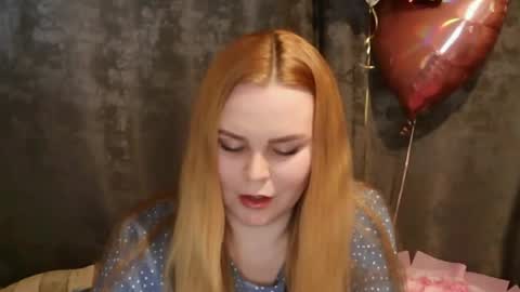blushing_star online show from April 27, 2026, 4:16 pm