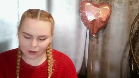Snapshot of blushing_star chatting on May 19, 2026, 1:50 pm blushing_star online show from May 19, 2026, 1:50 pm