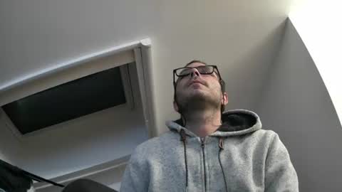 bo22222222 online show from November 1, 2025, 8:55 pm